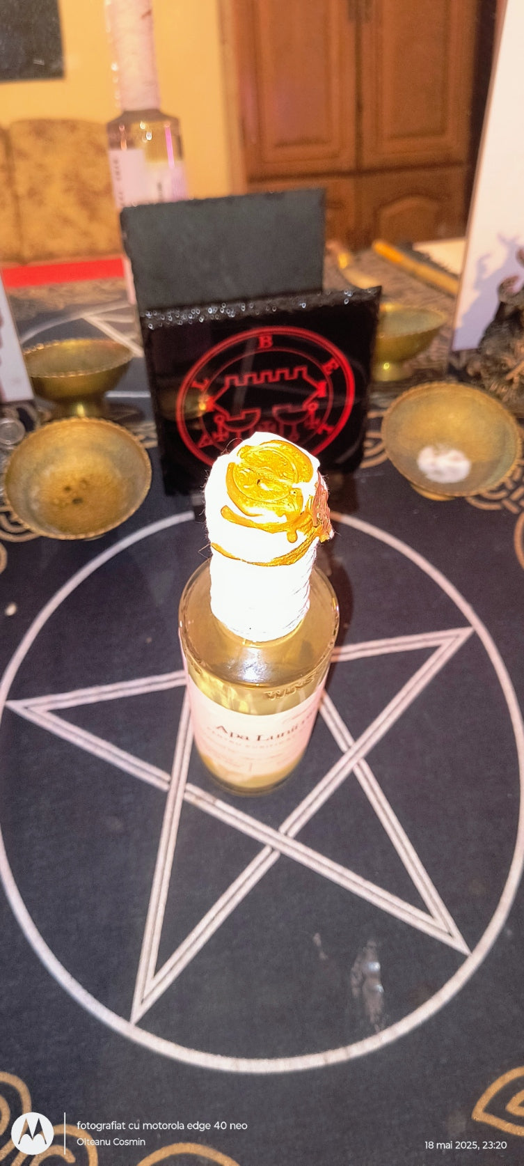 Apa Lunii ritualizată