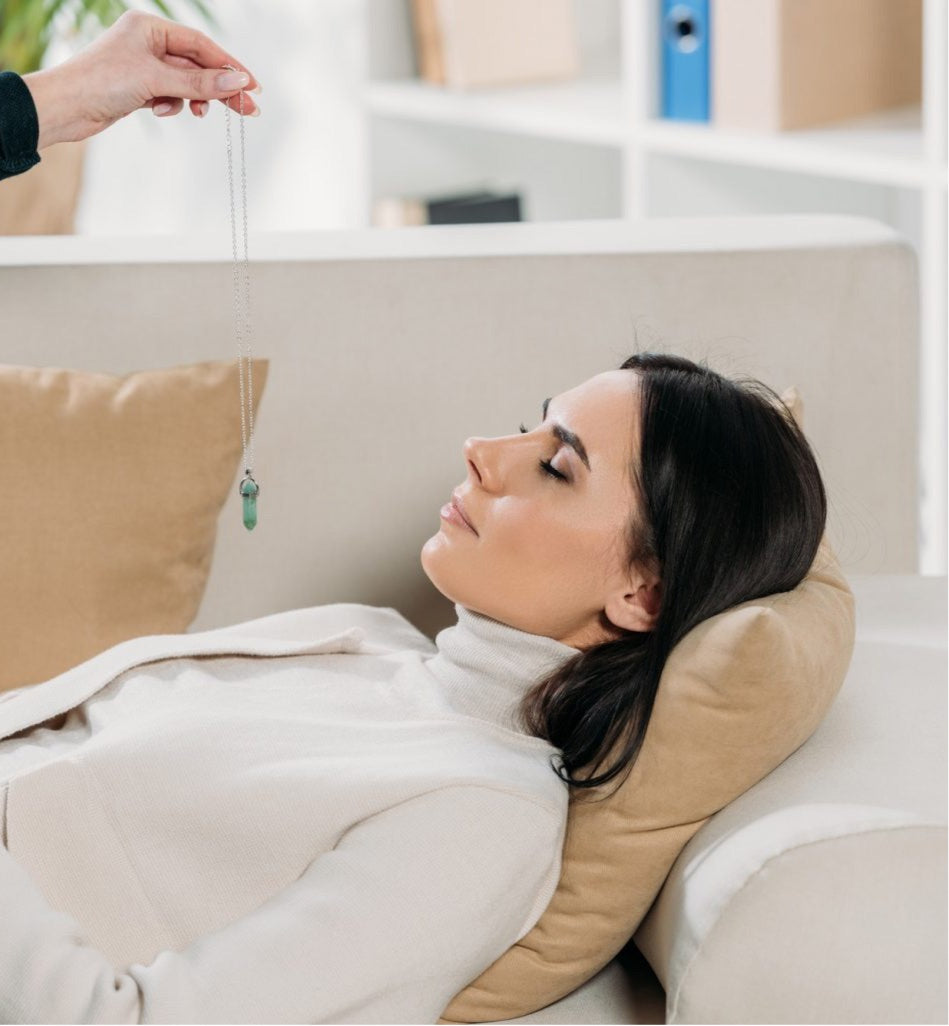 Ședință de Regresie Hipnotică