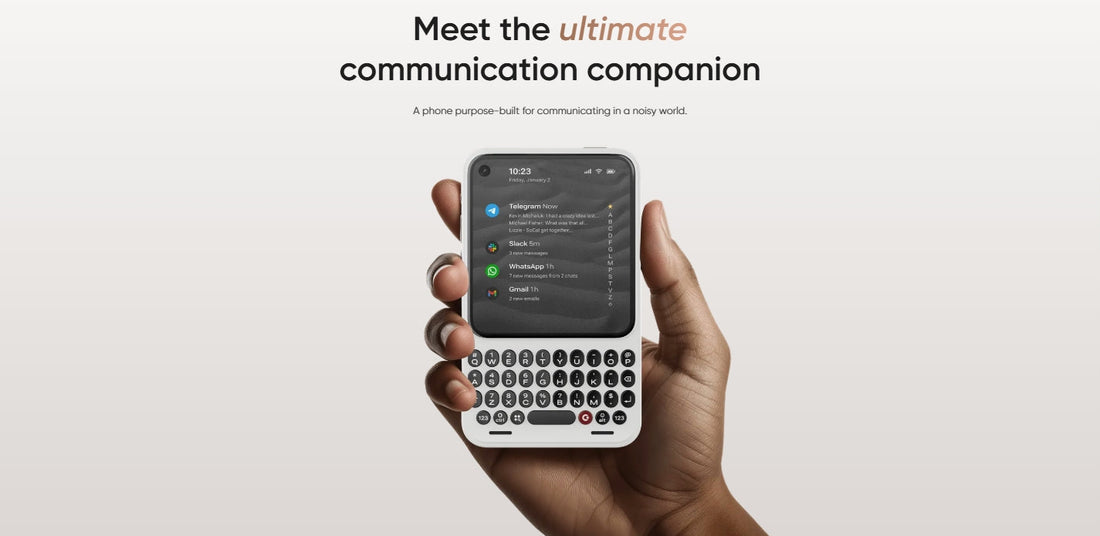 Clicks Communicator – Telefonul care rescrie comunicarea digitală ajunge acum pentru prima oară în România!